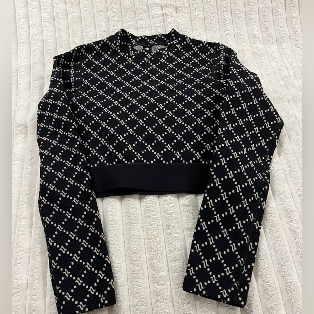 Noli Yoga Graphic Print Cropped Top in S, Brand New